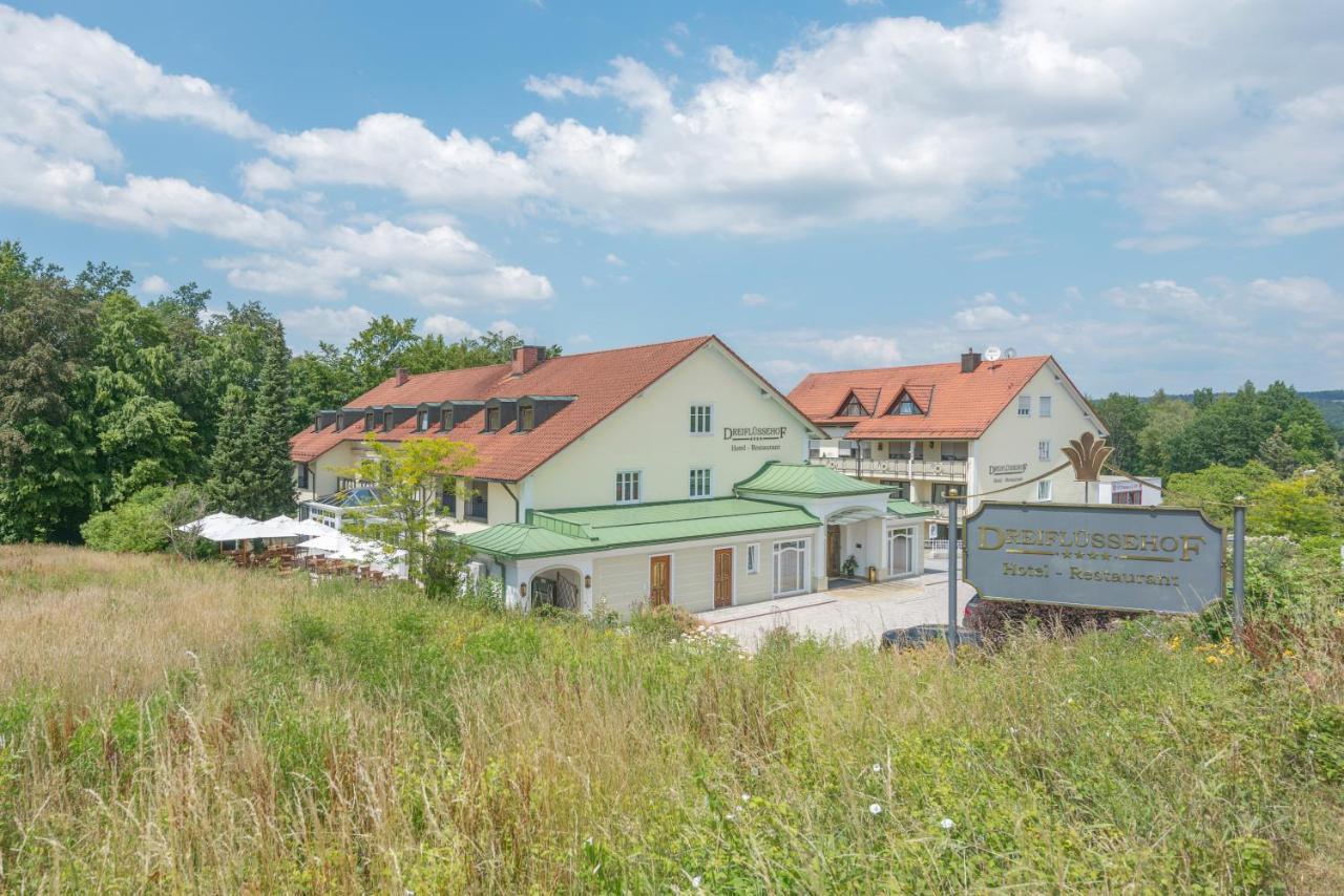 Dreiflussehof Gastehaus Hotel *